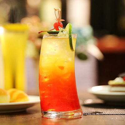 Crescent Shaped Glass Cup – Elegant Modern Drinkware